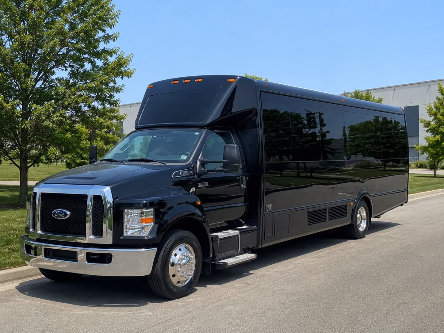 25 Passenger Party Bus