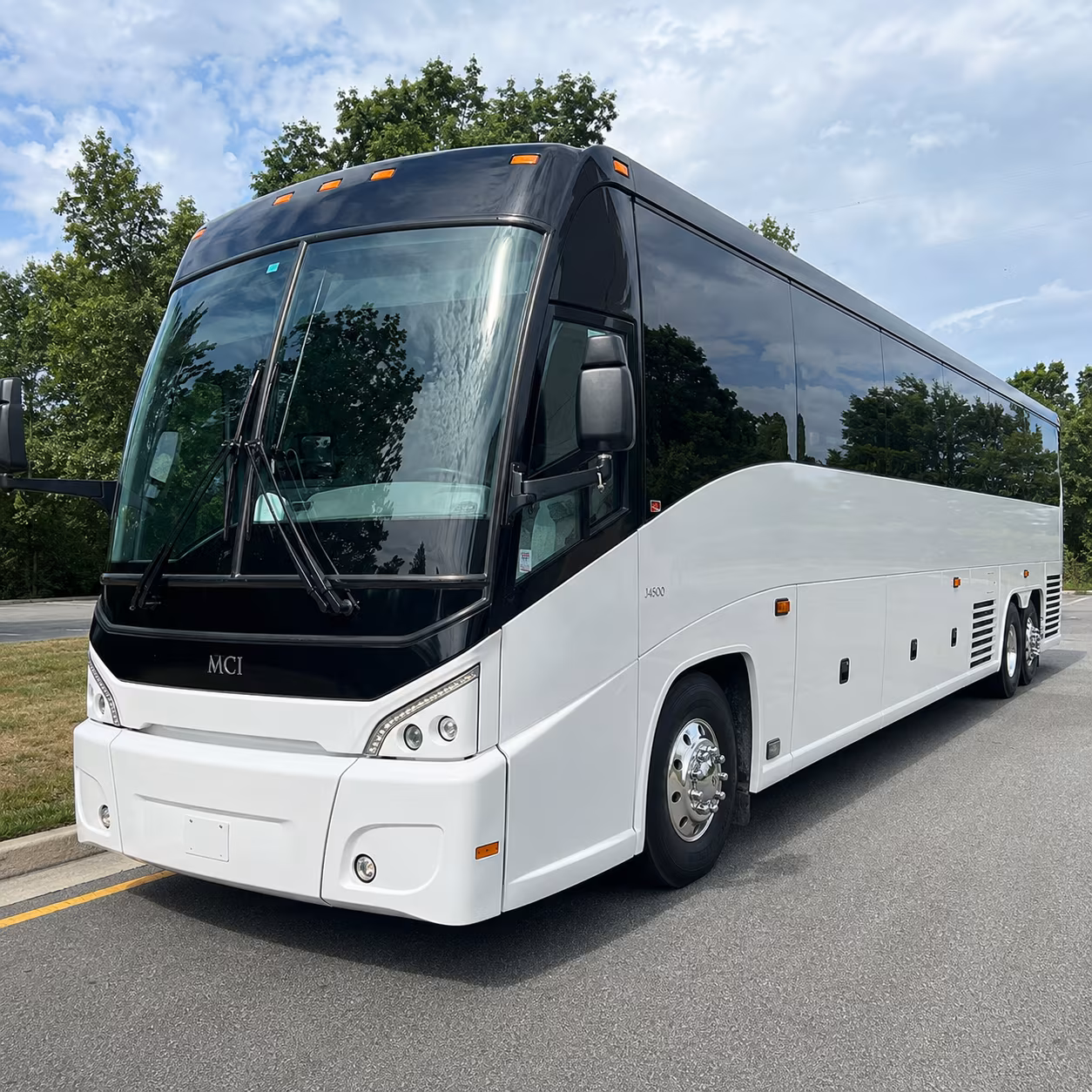 40-56 Passenger Charter Bus Exterior